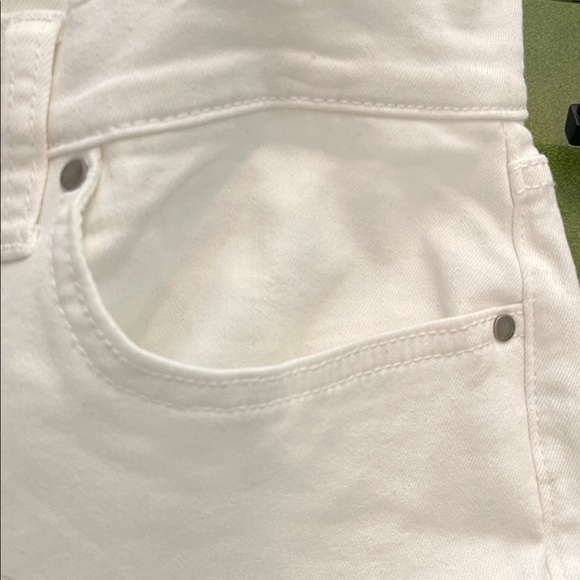 a.n.a High-Rise Flare White Jeans 16 Tall 31” Inseam pockets front and back - Picture 10 of 13
